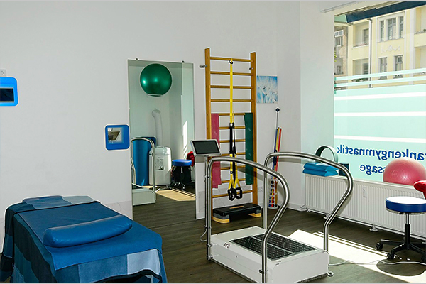 Behandlungszimmer 1